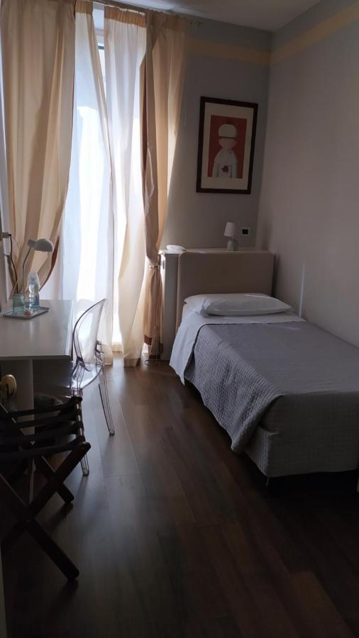 Albergo Moderno ลุคคา ภายนอก รูปภาพ